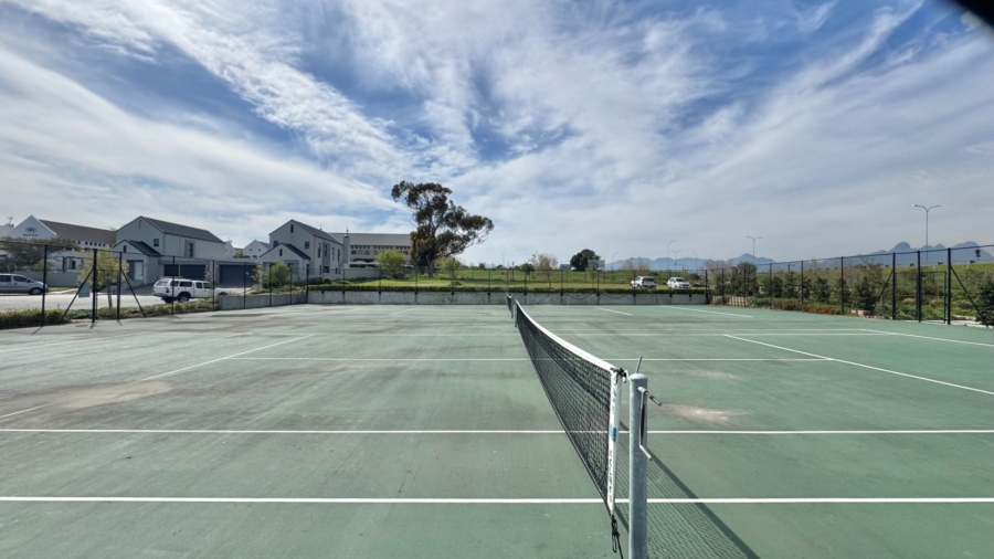 3 Bedroom Property for Sale in Aan de Wijnlanden Western Cape